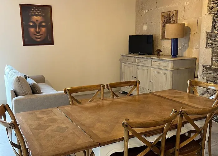 Апартаменты T3 Centre 1er Etage